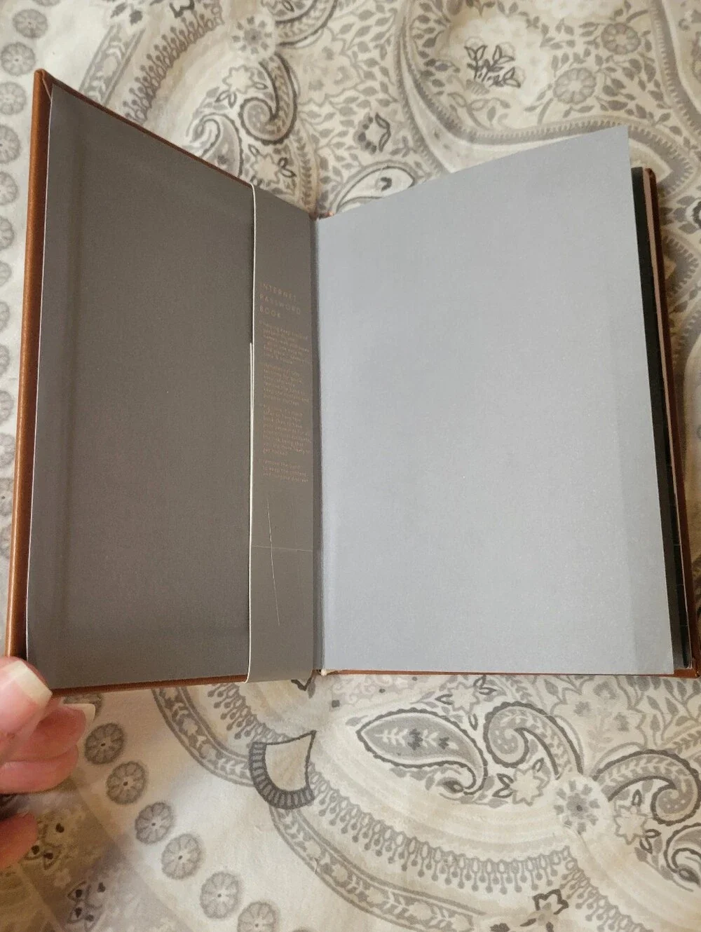 ECCOLO Internet Password Keeper Compact Hardcover Logbook A-Z Tabs Faux Leather